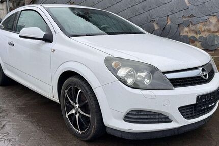 Opel Astra 159.000 km 3.799 &euro; Eppstein 65817