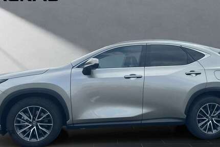 Lexus NX 450h+ 16.891 km 53.450 &euro; Wesel 46485