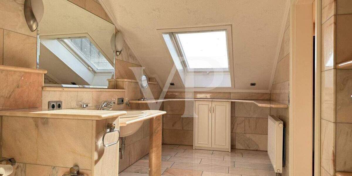 Etagenwohnung Eschweiler - 3 Zimmer, 185 m&sup2;, 1.350&euro; | Angebot:25141718