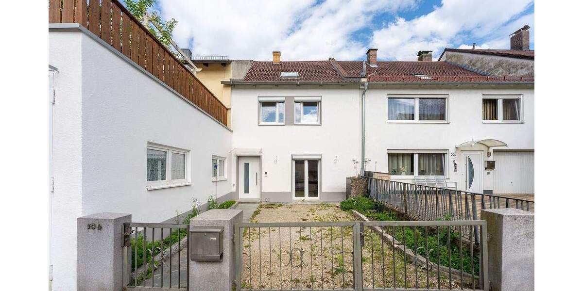 Reihenmittelhaus Straubing - 4 Zimmer, 121 m&sup2;, 1.140&euro; | Angebot:25399325