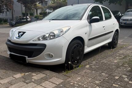 Peugeot 206 107.000 km 2.500 &euro; Wiesbaden 65199