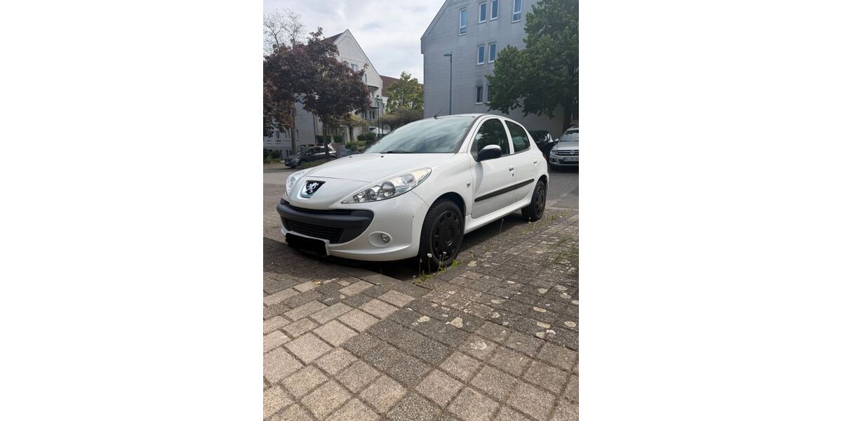 Peugeot 206 107.000 km 3.000 &euro; Wiesbaden 65199