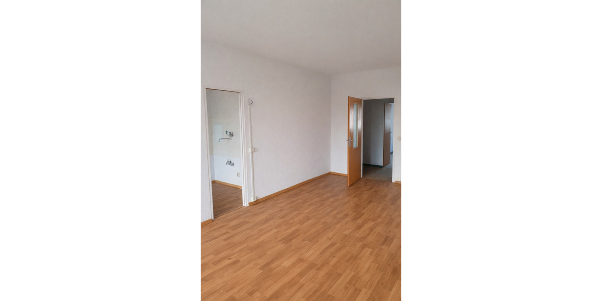 Etagenwohnung Gräfenhainichen - 3 Zimmer, 69 m&sup2;, 353&euro; | Angebot:25751597