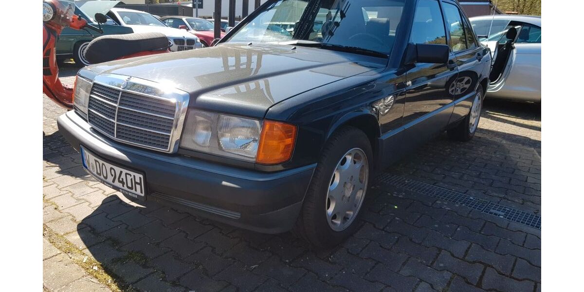 Mercedes-Benz 190 229.308 km 9.995 &euro; Remagen 53424