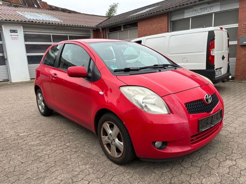 Yaris