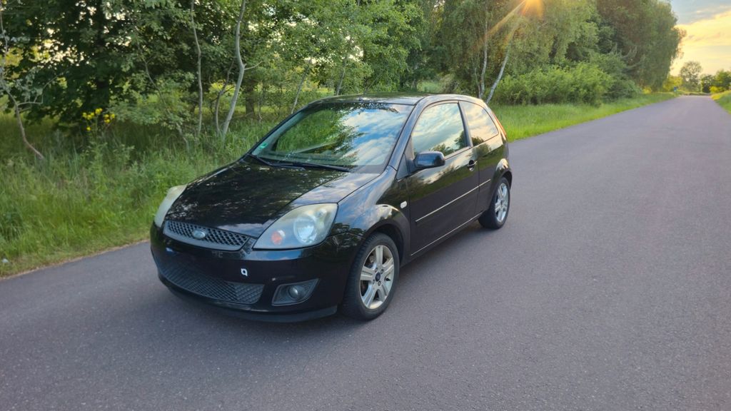 Ford Fiesta 249.960 km 550 &euro; Falkensee 14612