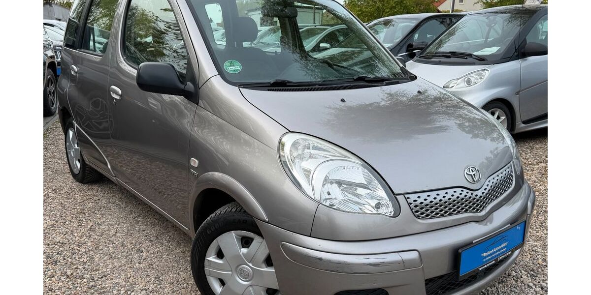Toyota Yaris 80.238 km 5.490 &euro; Berlin 13089