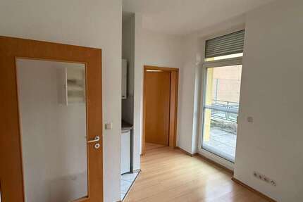 Wohnung zum Mieten in Greiz 235 € 31.15 m² 2 zimmer