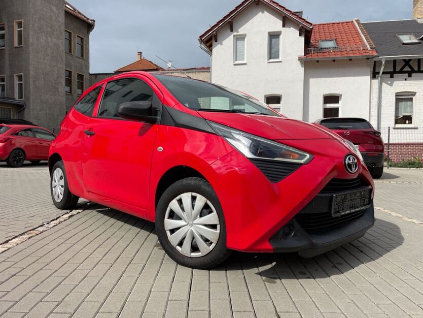 Toyota Aygo (X) 59.000 km 6.990 € Saalfeld 07318