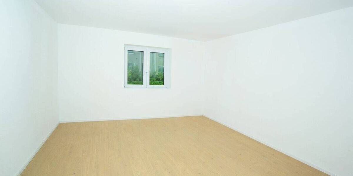 Etagenwohnung Lenningen Oberlenningen - 4 Zimmer, 94 m&sup2;, 1.150&euro; | Angebot:26401860