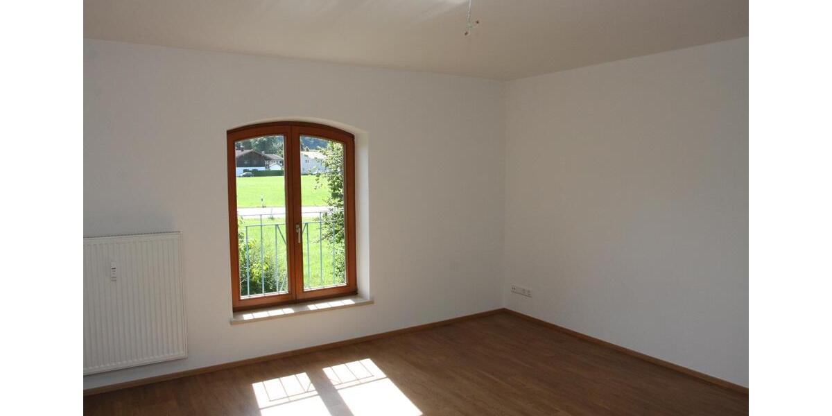 Etagenwohnung Siegsdorf - 3 Zimmer, 61 m&sup2;, 820&euro; | Angebot:26382664