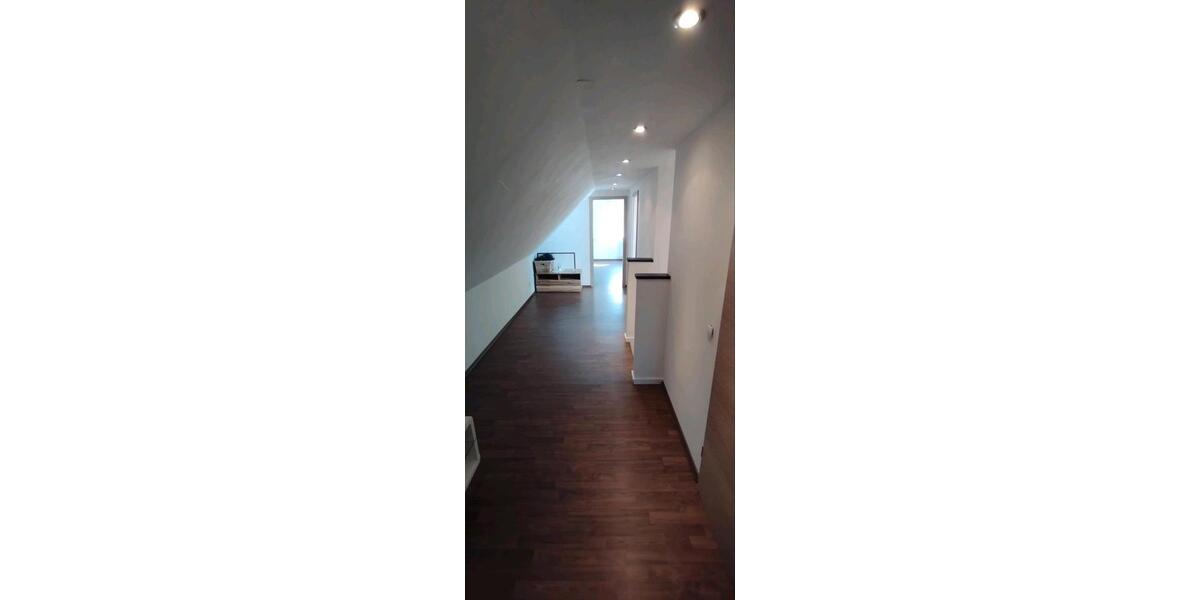 Maisonettenwohnung Essen (Oldenburg) - 7 Zimmer, 200 m&sup2;, 252.000&euro; | Angebot:23702848