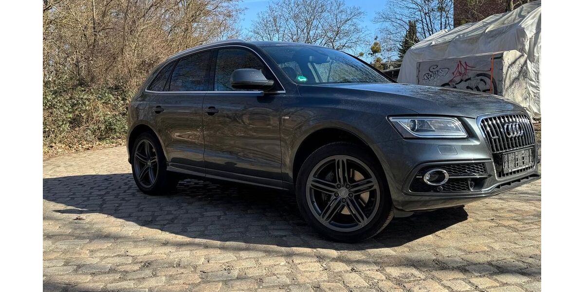 Audi Q5 215.200 km 14.880 &euro; Berlin 12247