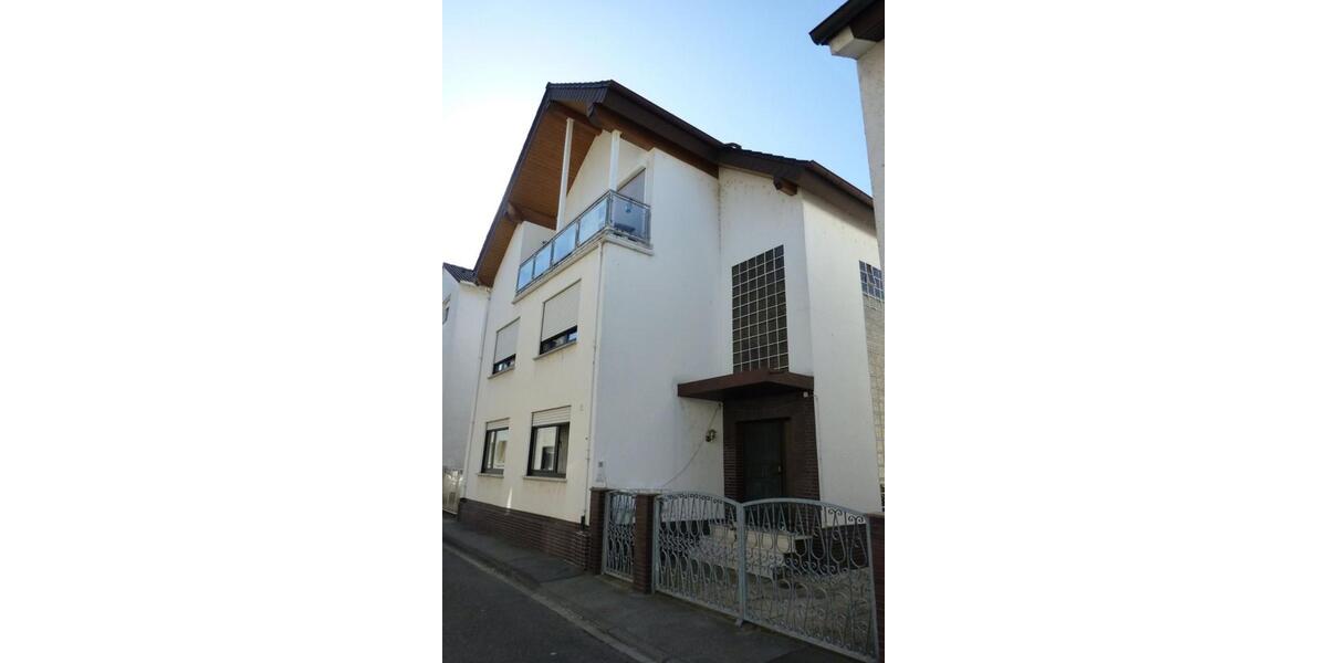 Etagenwohnung Bürstadt - 2.5 Zimmer, 74 m&sup2;, 940&euro; | Angebot:25339686