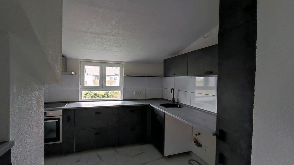 Dachgeschoßwohnung Pfedelbach - 3 Zimmer, 75 m&sup2;, 750&euro; | Angebot:26034146