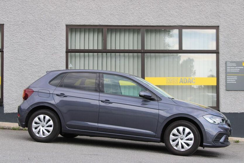 VW Polo 2.400 km 19.380 € Passau 94036