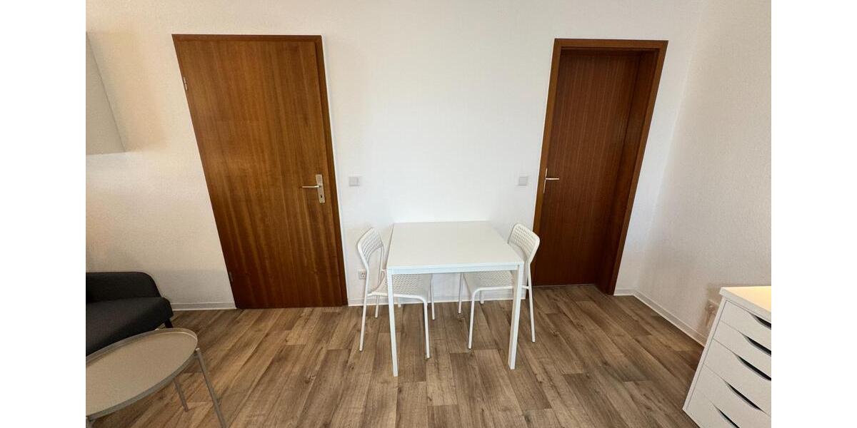 Dachgeschoßwohnung Marburg - 1 Zimmer, 22 m&sup2;, 380&euro; | Angebot:25269896