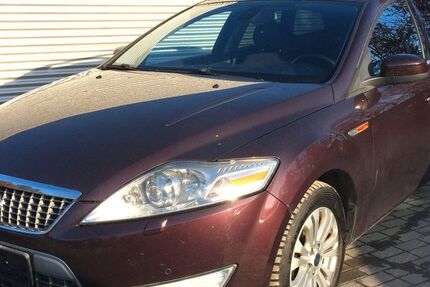 Ford Mondeo 158.924 km 2.490 &euro; Plauen 08527