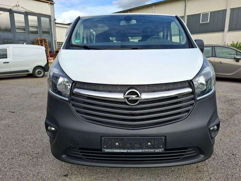 Opel Vivaro 51.029 km 12.990 € Kernen 71394