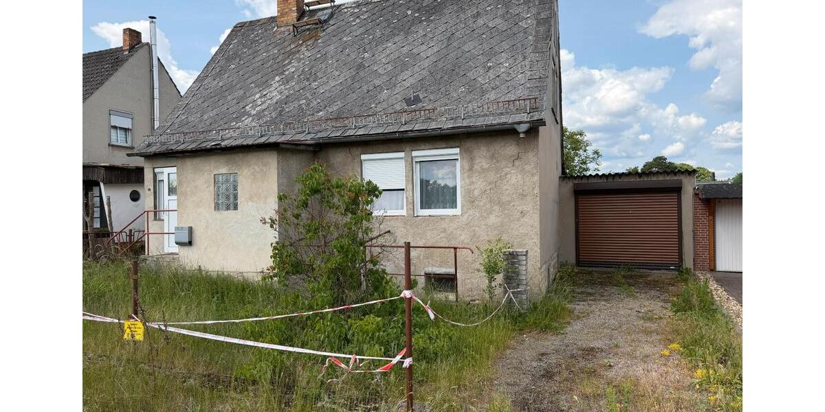 Einfamilienhaus Hoyerswerda - 4 Zimmer, 100 m&sup2;, 25.000&euro; | Angebot:26987404