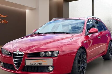 Alfa Romeo Andere 147.000 km 8.990 &euro; Celle 29227