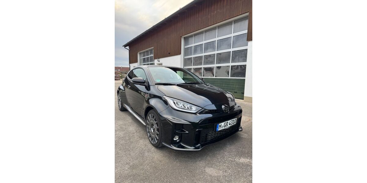 Toyota Yaris 24.000 km 35.900 &euro; Egling 82544