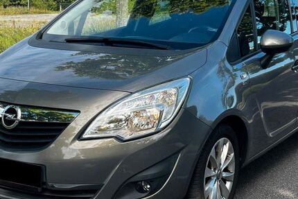 Opel Meriva 111.000 km 5.999 € Torgau 04860