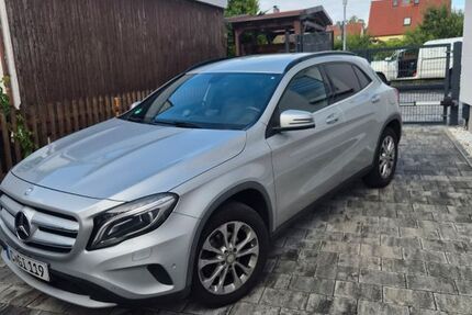 Mercedes-Benz CLA 200 142.000 km 12.500 &euro; Niederwiesa 09577