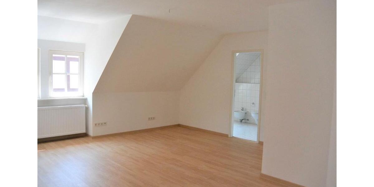 Dachgeschoßwohnung Wernigerode - 3 Zimmer, 106 m&sup2;, 1.050&euro; | Angebot:26232291