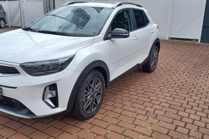 Kia Stonic 8.100 km 23.990 &euro; Halberstadt 38820