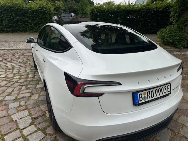 Tesla Model 3 29.498 km 40.000 &euro; Berlin 10117