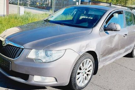 Skoda Superb 164.735 km 2.400 &euro; Berlin 13629