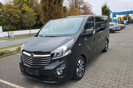 Opel Vivaro 140.000 km 19.500 € Salzkotten 33154