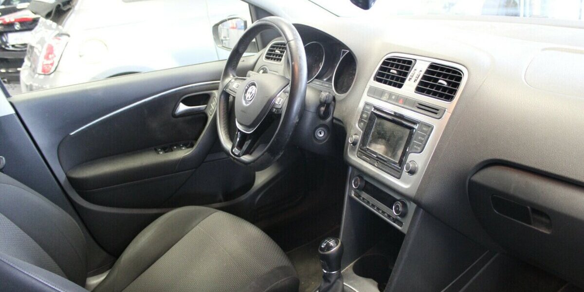 VW Polo 1.2 TSI BMT Highline 127.294 km 7.980 &euro; Euskirchen 53881
