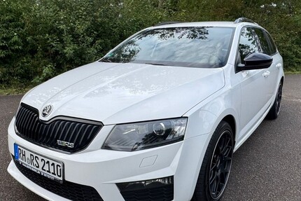 Skoda Octavia RS 245 224.000 km 10.399 € Schwanstetten 90596