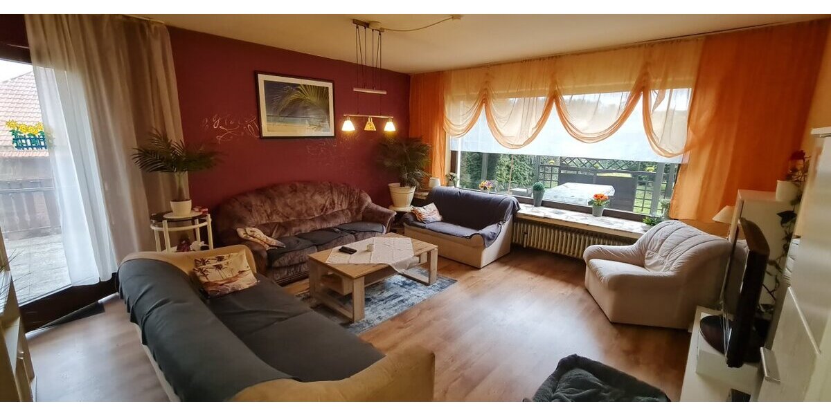 Korbach-OT, 1-3 Fam.Hs. - Mehrfamilienhaus, Wohnhaus Korbach Rhena | Angebot:12427231