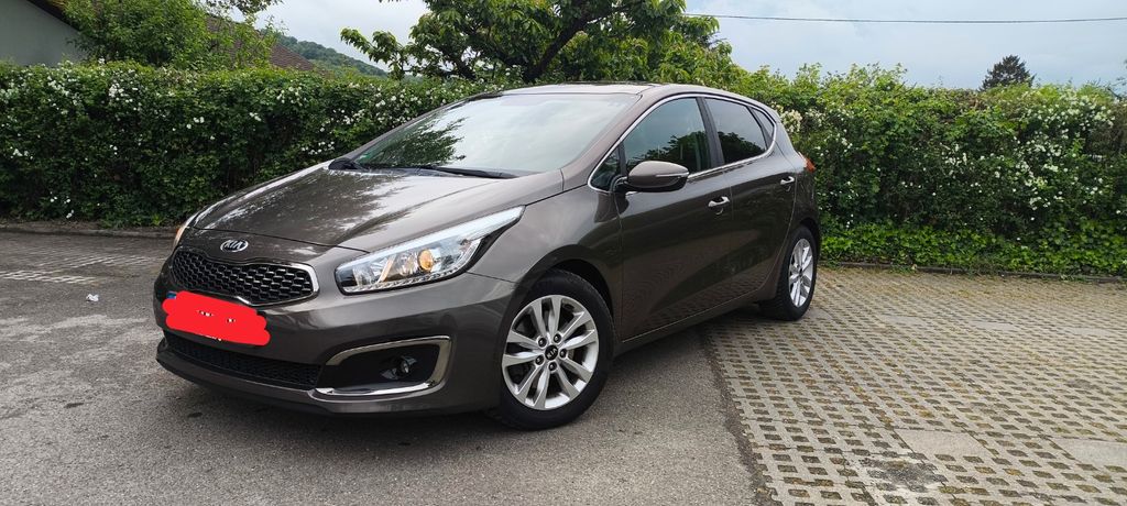 Kia ceed / Ceed 83.100 km 12.500 &euro; Karlsruhe 76227
