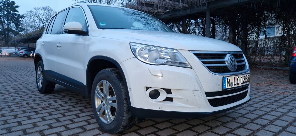 VW Tiguan 199.000 km 8.499 &euro; Garching 85748