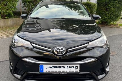 Toyota Avensis 86.760 km 18.000 &euro; Dresden 01156
