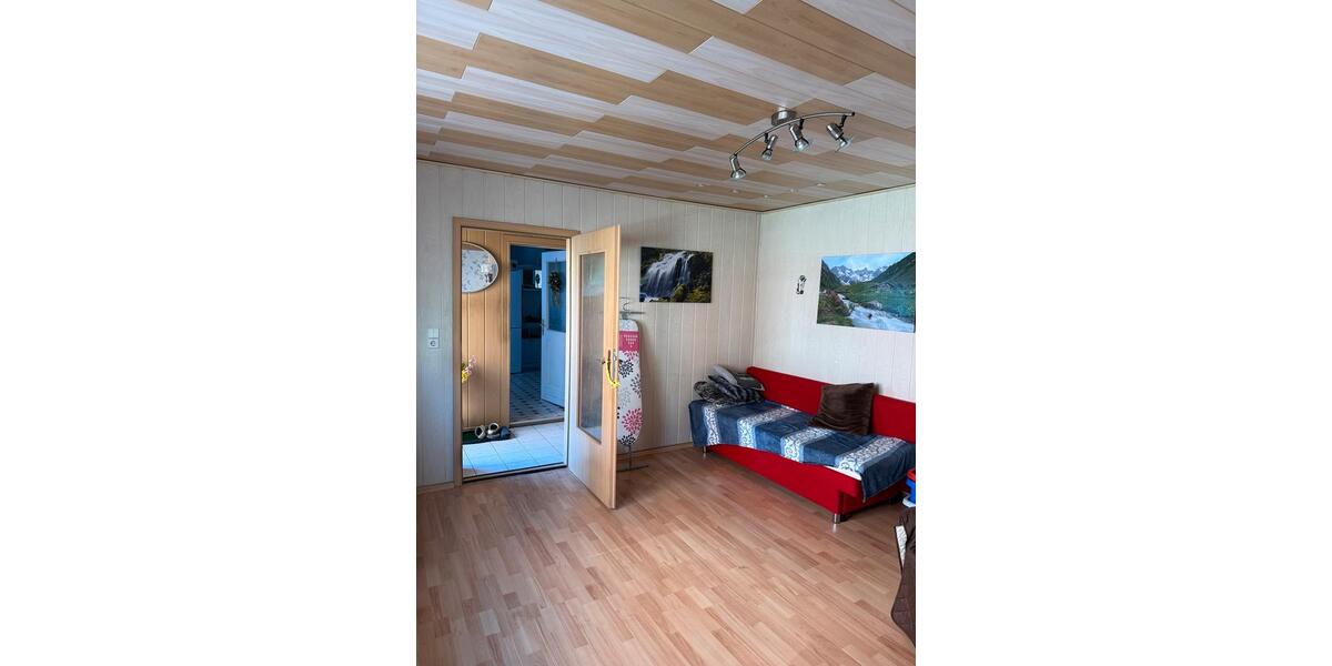 Doppelhaushälfte Ballenstedt - 4 Zimmer, 95 m&sup2;, 59.000&euro; | Angebot:25052408