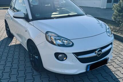 Opel Adam 82.344 km 8.900 &euro; Berlin 14165