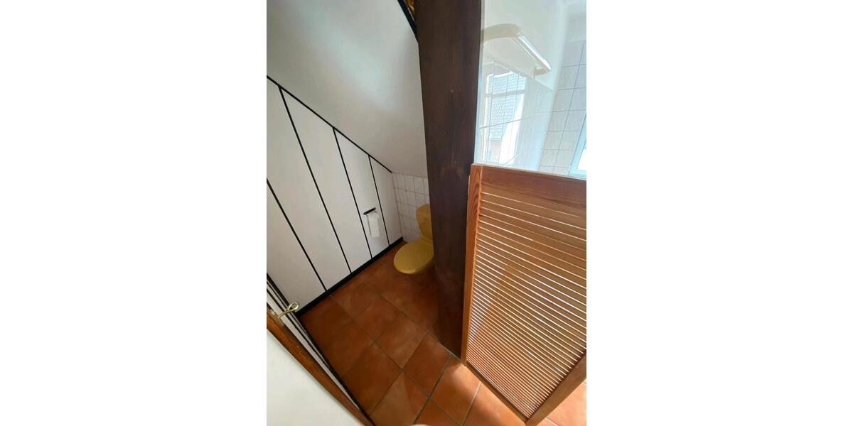 Dachgeschoßwohnung Rühen - 3 Zimmer, 65 m&sup2;, 639&euro; | Angebot:25369505