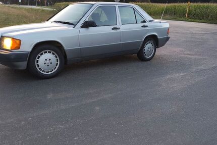 Mercedes-Benz 190 234.200 km 3.800 € Kerpen 50171