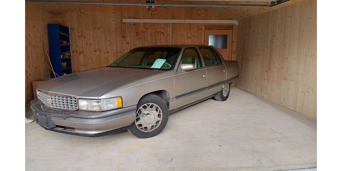 Cadillac Deville 106.644 km 6.500 &euro; Ebrach 96157
