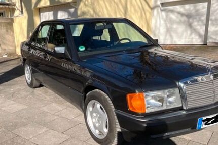 Mercedes-Benz 190 49.395 km 8.999 &euro; München 80804