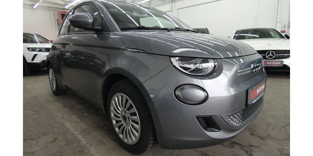 Fiat 500e 10.000 km 11.899 &euro; Metzingen 72555