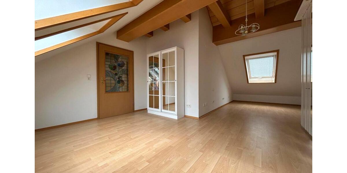 Dachgeschoßwohnung Halle (Saale) Gesundbrunnen - 2 Zimmer, 71 m&sup2;, 204.500&euro; | Angebot:27146983