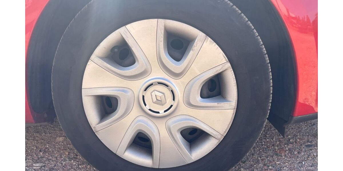 Renault Clio 181.693 km 3.200 &euro; Cottbus 03046