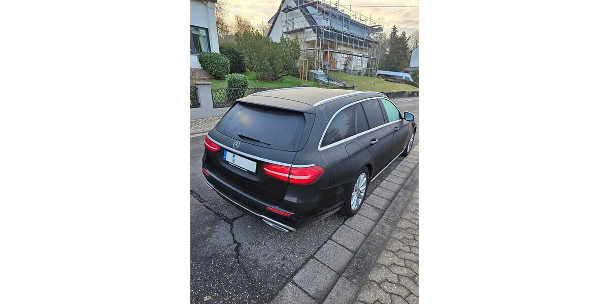 Mercedes-Benz E 220 130.000 km 30.000 &euro; Wiesbaden 65183