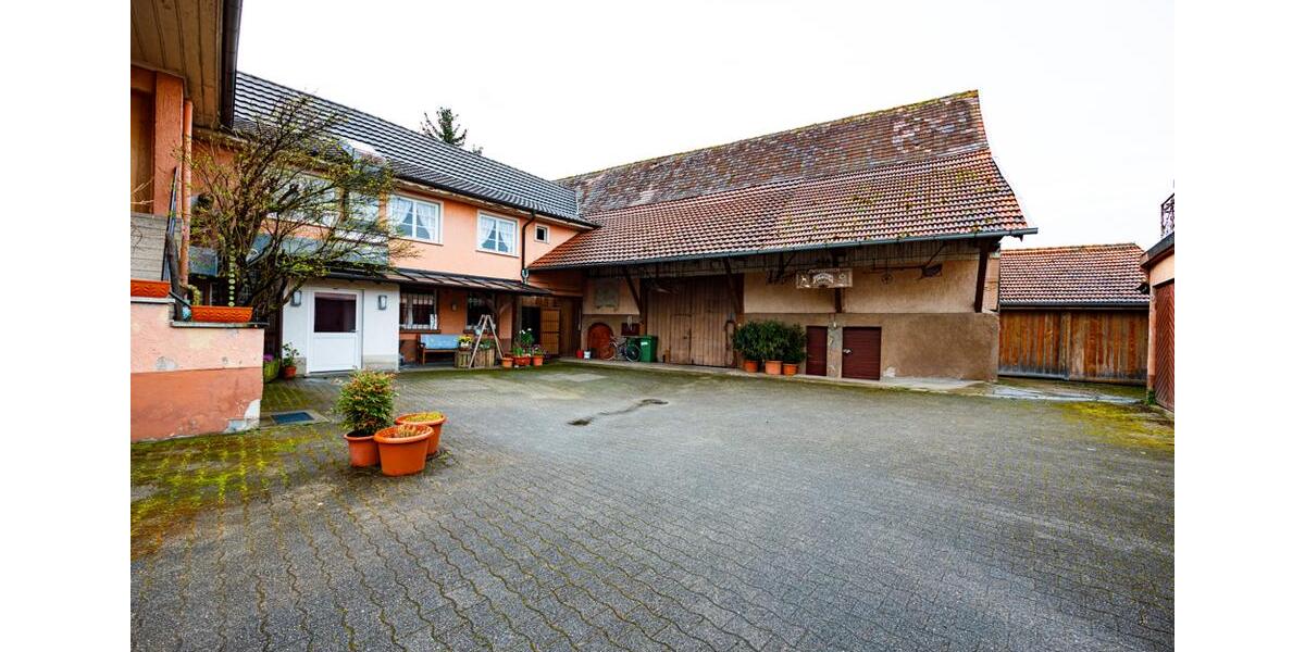 Einfamilienhaus Emmendingen - 15 Zimmer, 625 m&sup2;, 4.550&euro; | Angebot:26131094